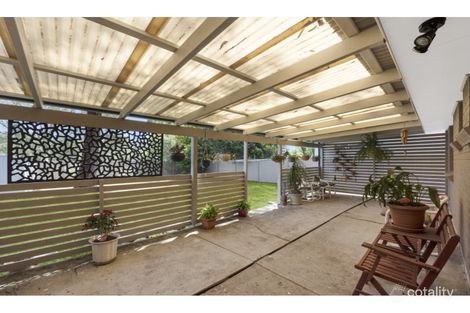 Property photo of 65 Grevillea Crescent Berkeley Vale NSW 2261