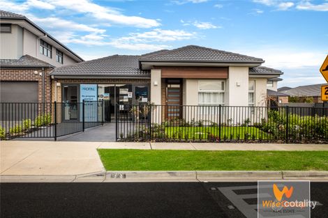 28 Rhynhurst St, Clyde North, VIC 3978