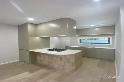 Property photo of 2/110 Hoffmans Road Essendon VIC 3040