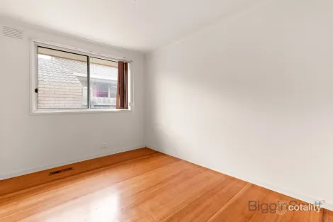 Property photo of 11 Wimmera Crescent Keilor Downs VIC 3038