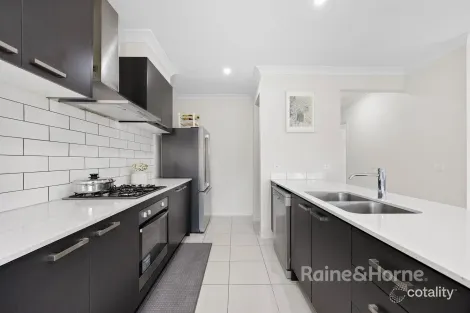 Property photo of 44 Fairfield Crescent Diggers Rest VIC 3427