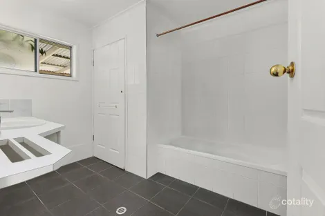 Property photo of 8 Thomas Street Blackstone QLD 4304