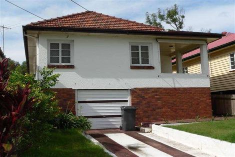 15 Vale St, Wavell Heights, QLD 4012
