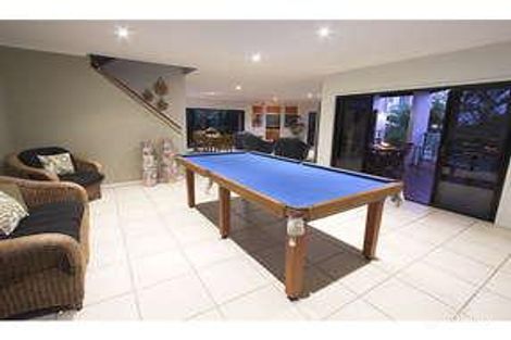 Property photo of 8 Saint Lucia Crescent Parrearra QLD 4575