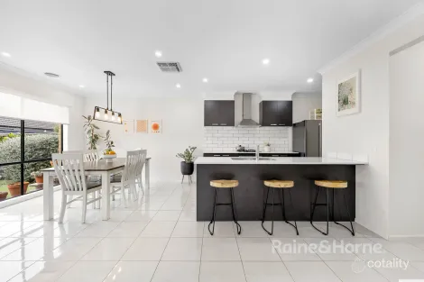 Property photo of 44 Fairfield Crescent Diggers Rest VIC 3427