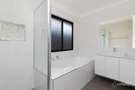 Property photo of 29 Aberdeen Circuit Spring Mountain QLD 4300