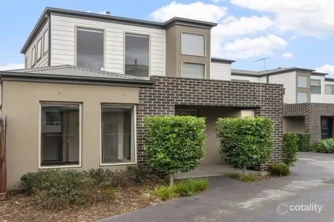 Property photo of 2/11 Birch Avenue Tullamarine VIC 3043