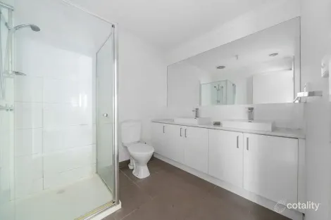 Property photo of 2/11 Birch Avenue Tullamarine VIC 3043
