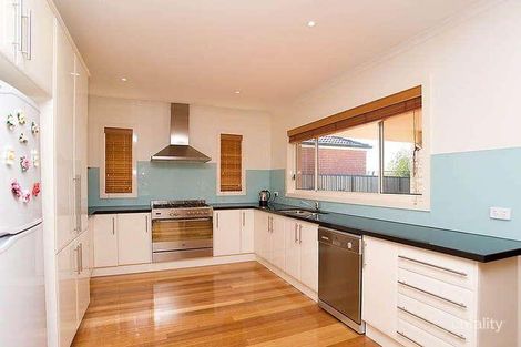 Property photo of 51 Melfin Drive Hillside VIC 3037