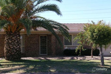 8 Clapton Dr, Paralowie, SA 5108