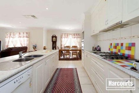 Property photo of 3 Westmoreland Avenue Cranbourne North VIC 3977