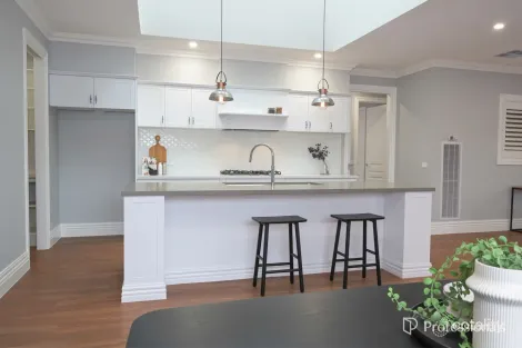 Property photo of 8 Sugargum Close Yarra Junction VIC 3797