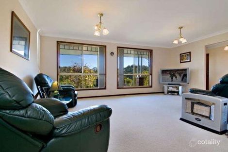 Property photo of 8 Halyard Way Belmont NSW 2280