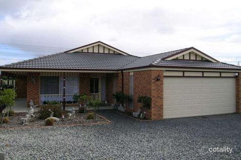 30 Langbourne Dr, Narre Warren South, VIC 3805