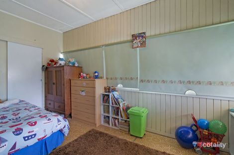 Property photo of 18 Montrose Parade Wynnum West QLD 4178