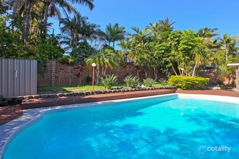 Property photo of 9 Collins Crescent Benowa QLD 4217