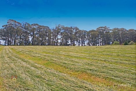 272 Extons Rd, Kinglake Central, VIC 3757