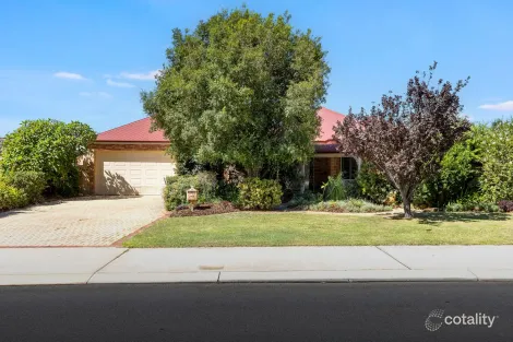 Property photo of 14 Glencoe Parade Halls Head WA 6210