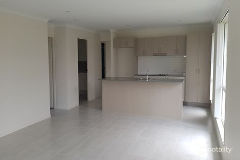 35 Imperial Cct, Eli Waters, QLD 4655