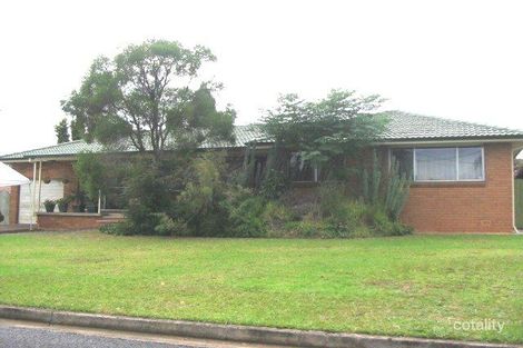 2 Nancy St, Pendle Hill, NSW 2145