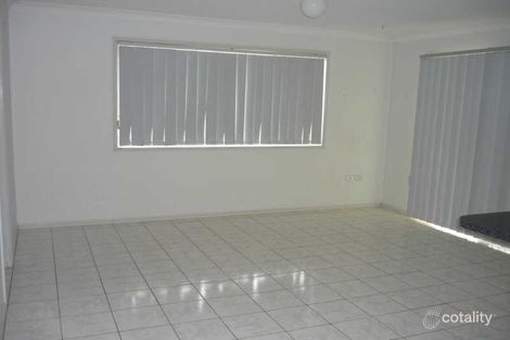 Property photo of 2 Hampden Crescent Heritage Park QLD 4118