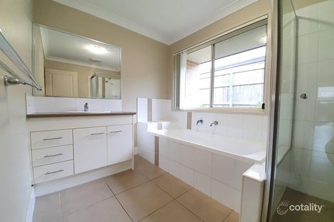 Property photo of 5 Tribeca Place Eagleby QLD 4207