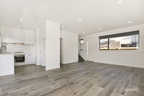 Property photo of 2/5 Bristol Road Pascoe Vale VIC 3044