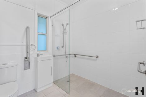 Property photo of 27 Raeburn Street Manly QLD 4179