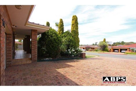 Property photo of 14 Robertson Road Kardinya WA 6163