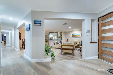 Property photo of 17 Tarcoola Retreat Ocean Reef WA 6027