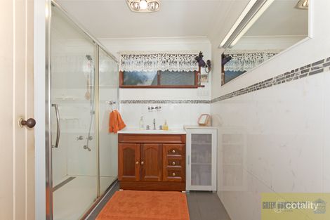 Property photo of 33 Marginata Crescent Dwellingup WA 6213