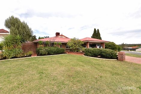 Property photo of 18 Mallina Circuit Carramar WA 6031