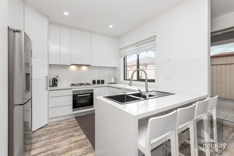 Property photo of 2/76 Talintyre Road Sunshine West VIC 3020