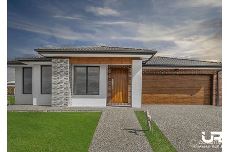 Property photo of 5 Foal Way Kilmore VIC 3764