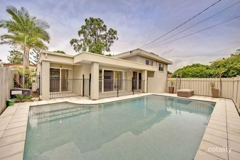 10 Gardenvale St, Holland Park West, QLD 4121