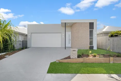 Property photo of 10 Village Green Boulevard Palmview QLD 4553
