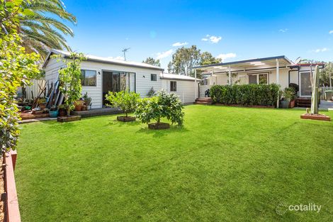 Property photo of 18 Sellers Crescent Bellambi NSW 2518