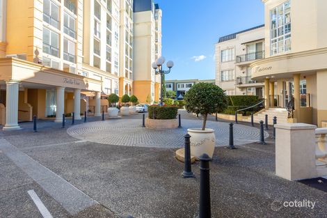 Property photo of 2042/3029 The Boulevarde Carrara QLD 4211