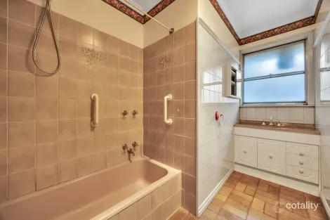 Property photo of 14 Kaye Crescent Laverton VIC 3028