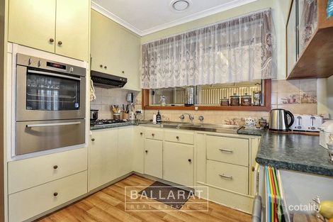Property photo of 386 Forest Street Wendouree VIC 3355