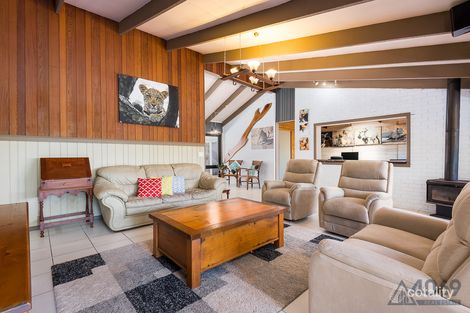 Property photo of 5 Dumfries Street Kenmore QLD 4069