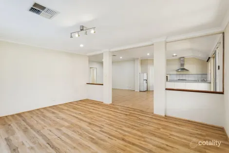 Property photo of 6 Waterway Pass Bennett Springs WA 6063