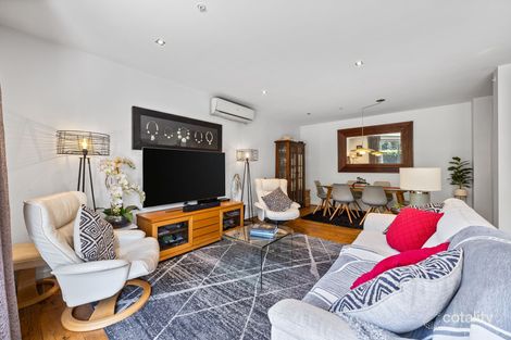 Property photo of 2/17 Eucalyptus Drive Maidstone VIC 3012