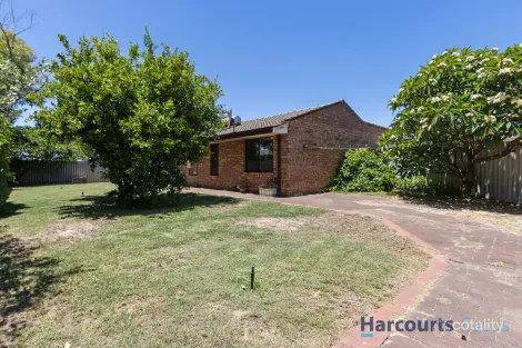 Property photo of 25A Solquest Way Cooloongup WA 6168