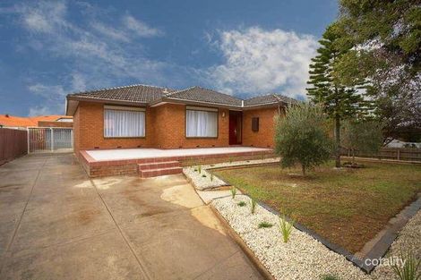 40 Mcfadzean Ave, Reservoir, VIC 3073