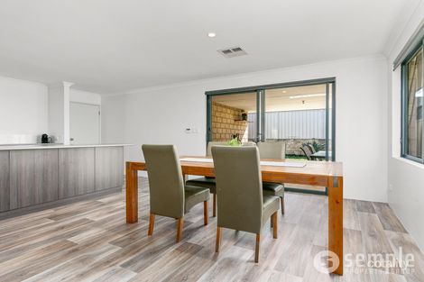 Property photo of 22 Ponderosa Road Aubin Grove WA 6164