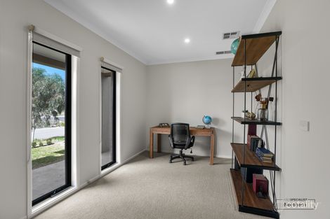 Property photo of 38 Cooney Circuit Kalkallo VIC 3064