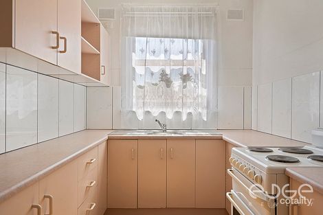 164 Goodman Rd, Elizabeth South, SA 5112