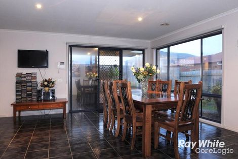 Property photo of 16 Merribah Way Cranbourne West VIC 3977