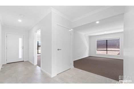 Property photo of 46 Ludo Circuit Truganina VIC 3029